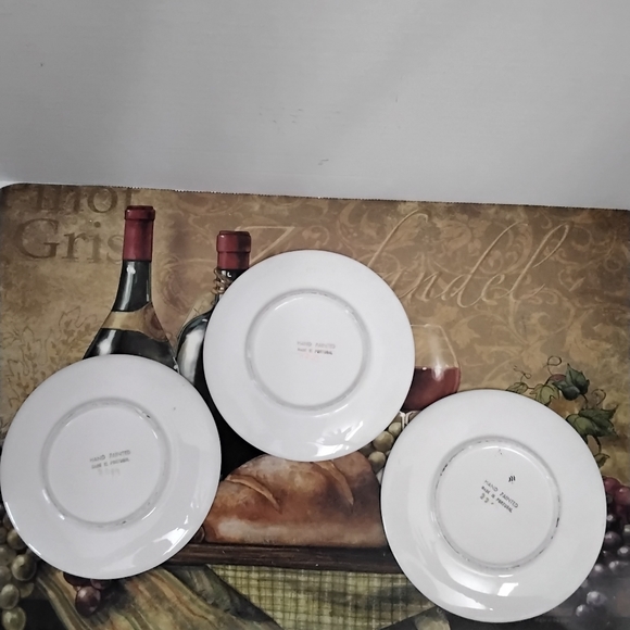 Hand painted expresso cup and saucer set of three made in Portugal - Picture 4 of 7